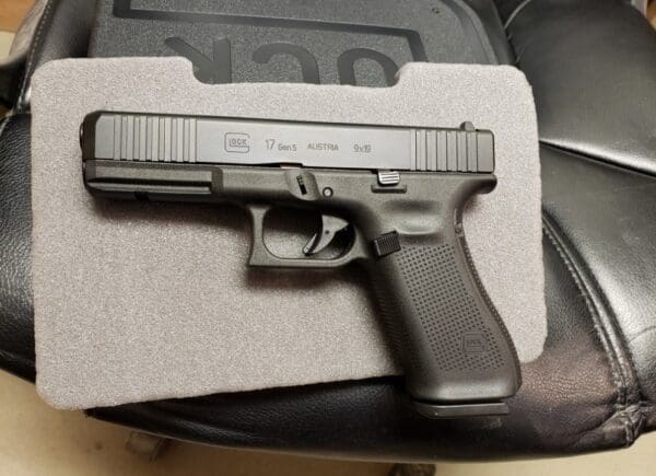NEW GLOCK 17 G5 9MM 4.49 INCH 17RDX3 9 MM G17 GEN5 FULL SIZE - Image 5