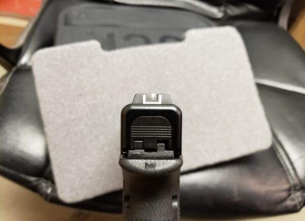 NEW GLOCK 17 G5 9MM 4.49 INCH 17RDX3 9 MM G17 GEN5 FULL SIZE - Image 2