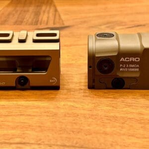 Aimpoint ACRO P2 + B&T Mount Coyote Tan / FDE