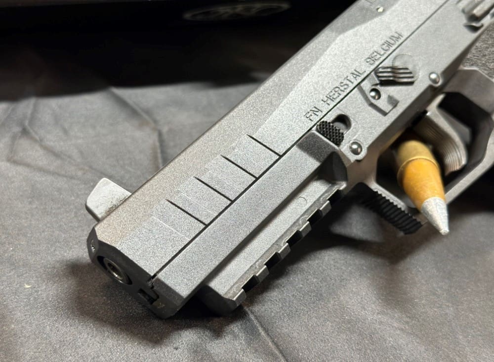 Fn Five seven - Image 9